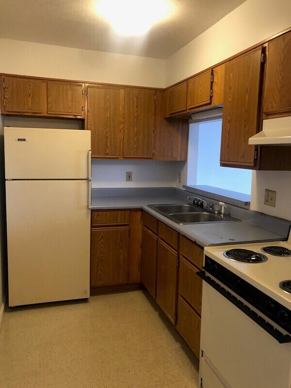 1456 4th Ave Unit 201, Huntington, WV 25701 Condo for Rent in