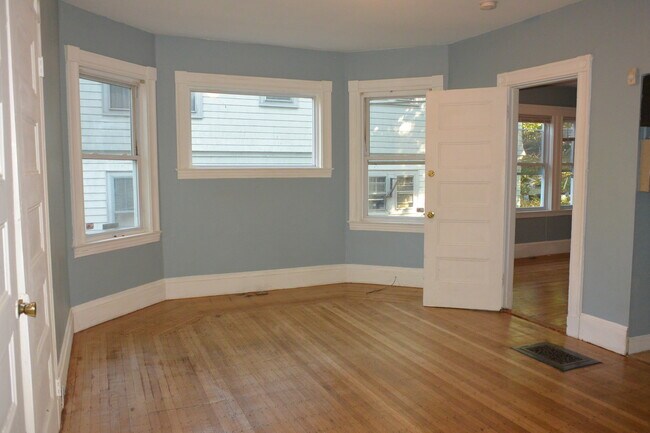 Building Photo - 56 Ridgemont St