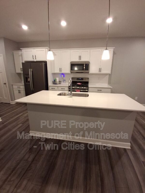 Foto del edificio - 3464 109th Ln NE