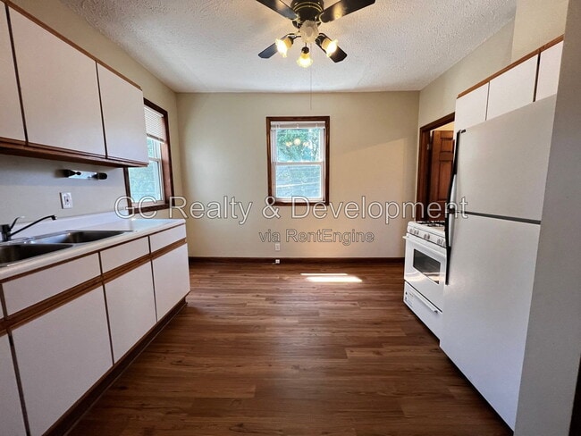 Building Photo - 1115 W Patterson Ave