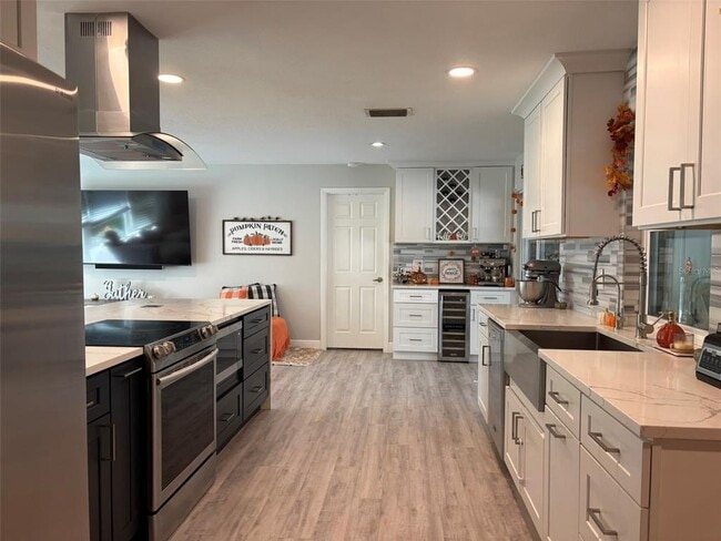 Foto del edificio - 4420 Meadow Creek Cir