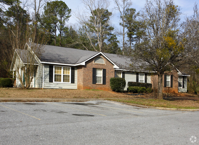 Foto del edificio - Sylacauga Garden Apartments