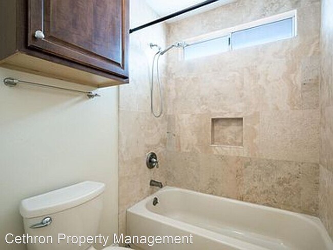 Building Photo - 2 br, 2 bath House - 277 Elm Avenue #C