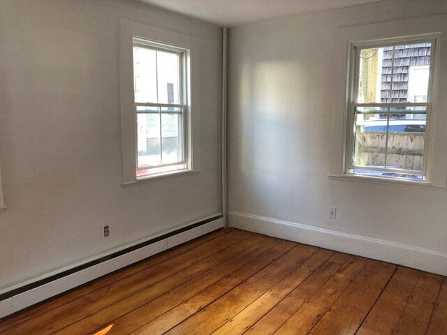 Building Photo - ! bed ! bath !st floor unit in a historic ...