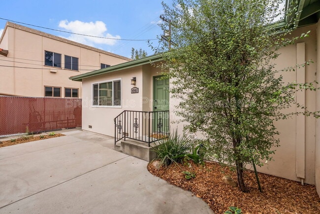 Building Photo - 4745 Marlborough Dr