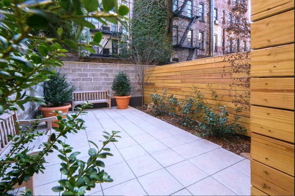 Primary Photo - 532 E 5th St