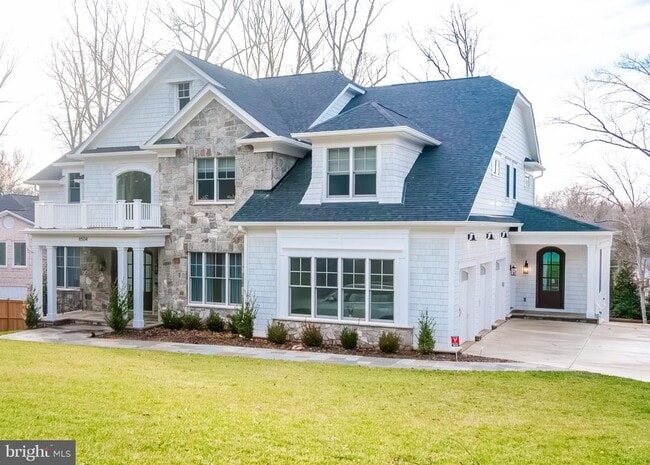 Foto del edificio - 8504 Meadowlark Ln