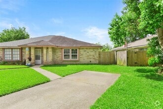 Building Photo - 3110 Oak Rock