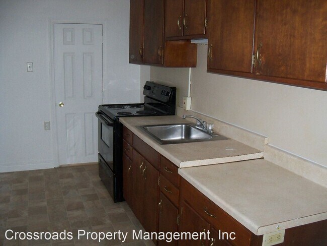 Building Photo - 5 br, 1 bath House - 315 West Lemon St.