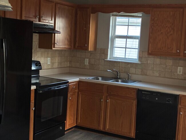 Foto del edificio - 110 Ashbury Dr