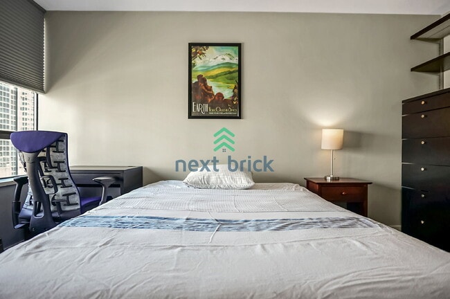 Foto del edificio - 1 BED & 1 BATH CONDO FOR RENT
