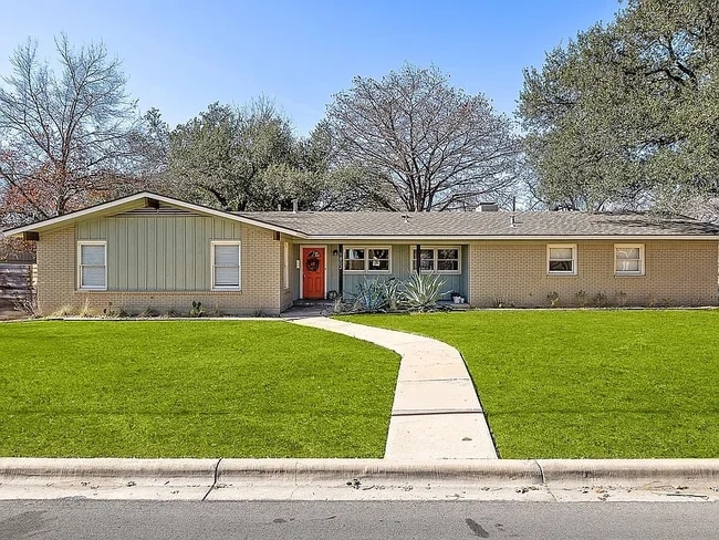 Building Photo - 1802 Hutto Rd