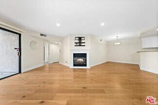 Building Photo - 1633 S Bentley Ave