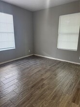 Building Photo - 1401 Craig Dr