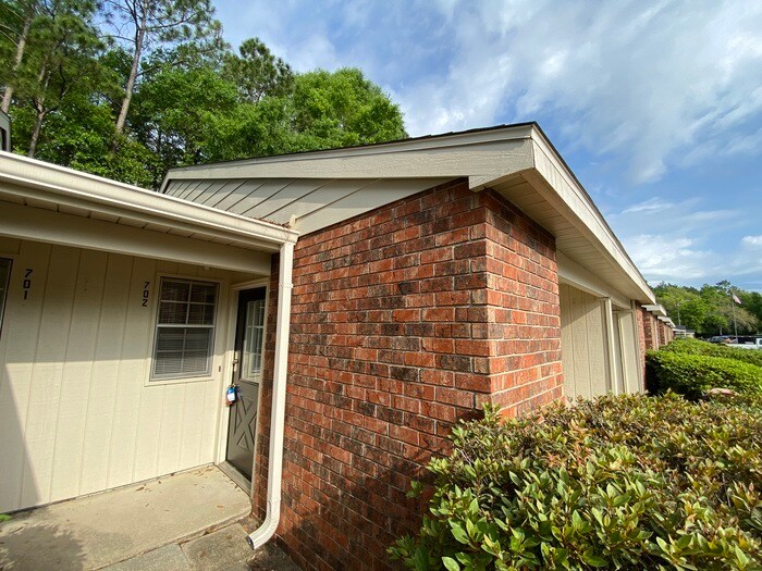 6288 Hamilton Bridge Rd Unit 702, Milton, FL 32570 Apartment for Rent