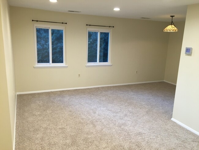 Rockland Run - 1804 Snow Meadow Ln