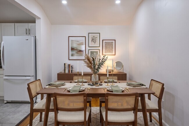 Foto del edificio - 13930 Laurelton Pky