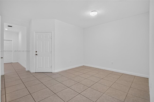 Building Photo - 5892 Mustang Manor