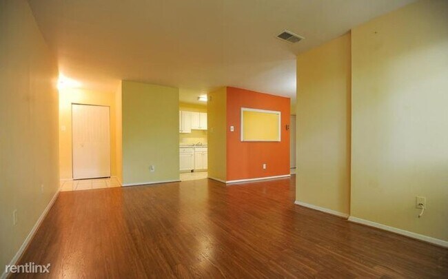 Foto del edificio - 2 br, 1 bath Condo - 493 N Armistead St