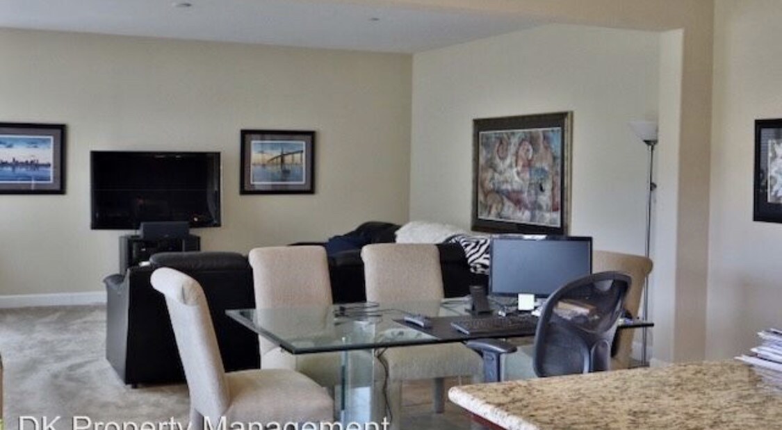 Building Photo - 7524 Pesaro Dr