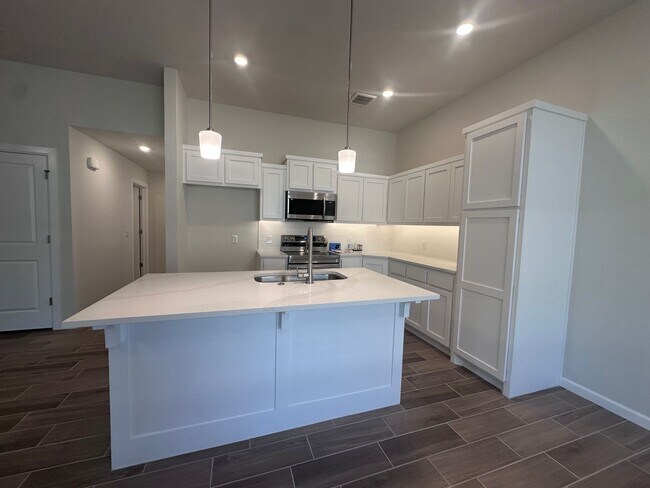 Foto del edificio - Beautiful New Home - First Month Free!