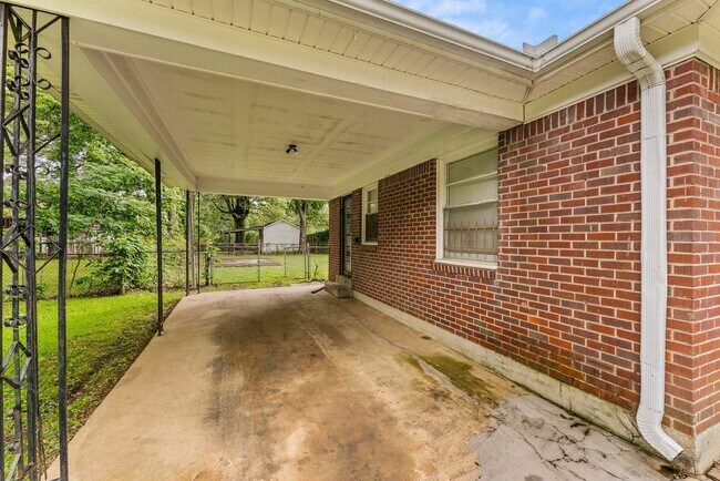 Foto del edificio - Delightful 3-bedroom 1.5 bath home - Open ...