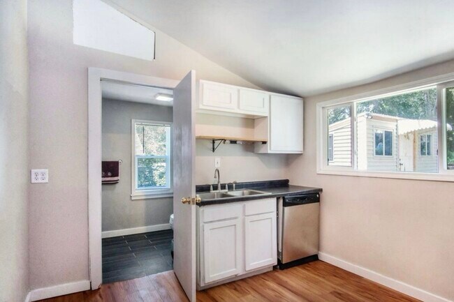 Foto del edificio - 4528 Burdette St
