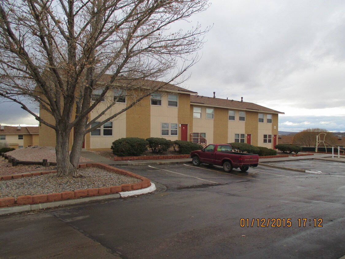 Sagebrush Place Apartments Apartments 650 Dani Dr Gallup, NM