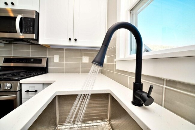 Photo - 8 Chestnut Ave Apartment