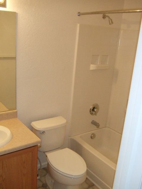 Foto del edificio - 2759 Scotchbroom Point