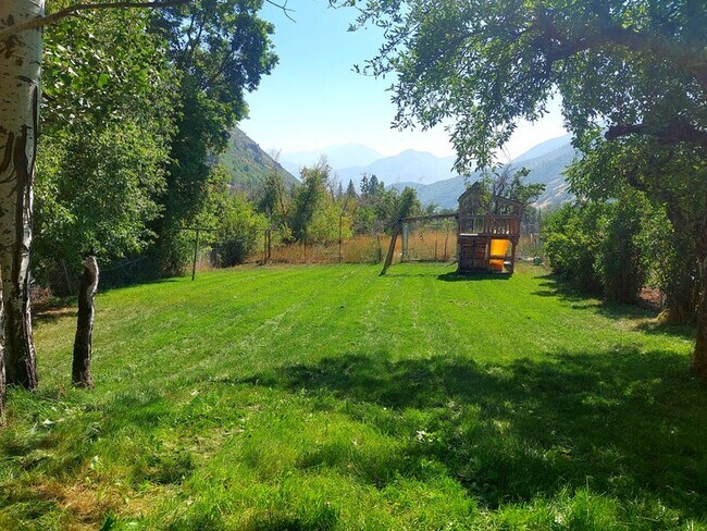 Foto del edificio - 175 Hobble Creek Canyon Rd
