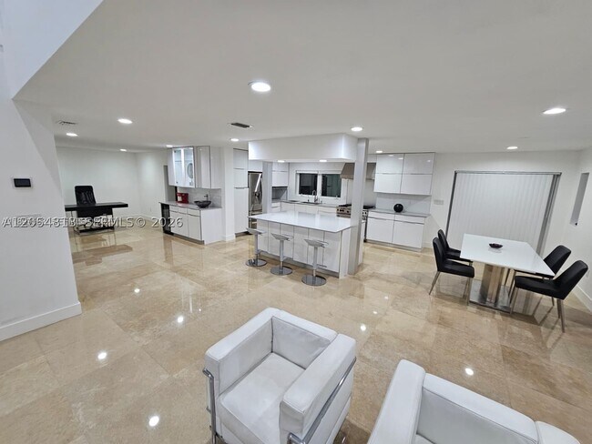 Foto del edificio - 5754 NW 98th Ave