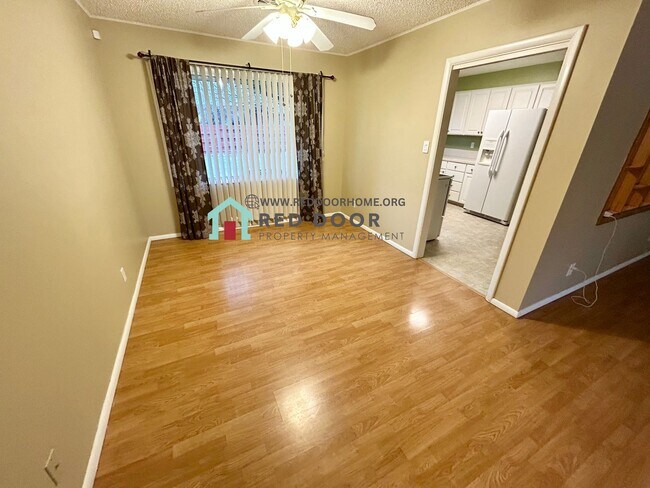 Building Photo - Charming 3 Bedroom, 2 Bath Home in a Beautiful Neighborhood