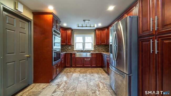 Building Photo - 279 Haviland Rd