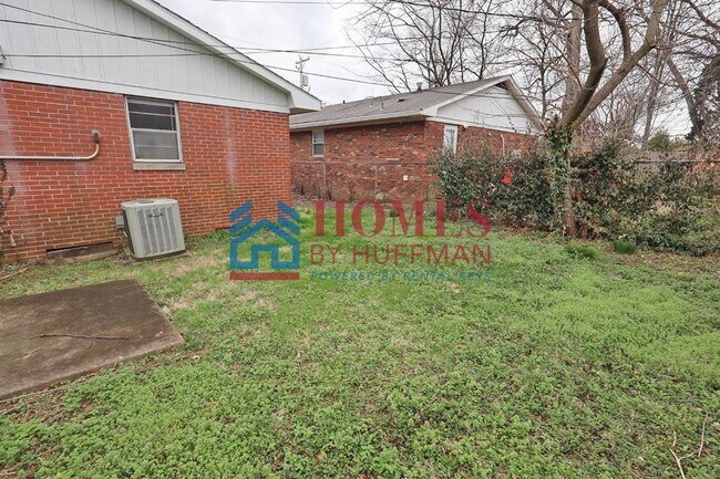 Building Photo - 844-844 Stanley Ave