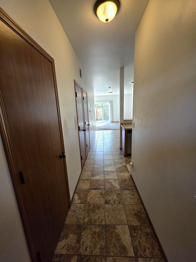 Foto del edificio - 923 4th Ave N