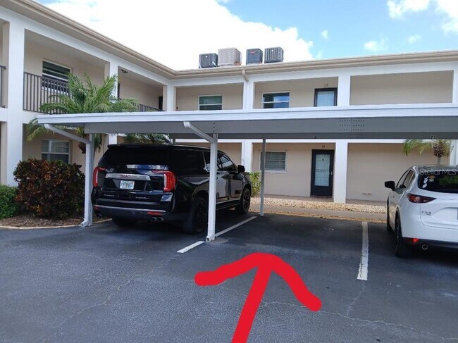 Foto del edificio - 10350 Imperial Point Dr W