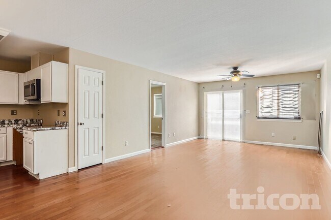 Foto del edificio - 240 S Irving St