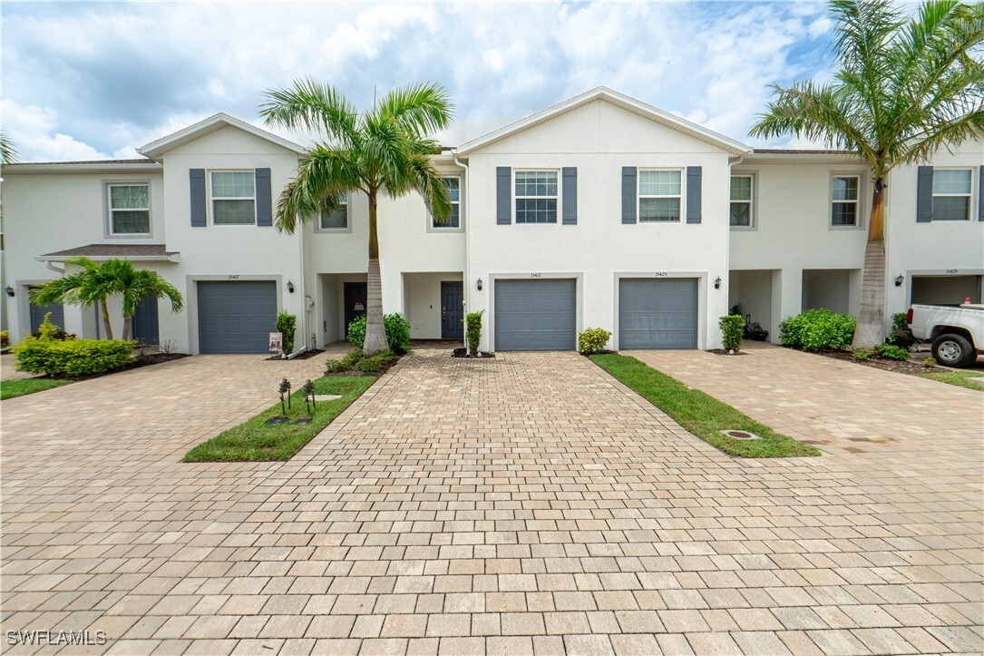 Primary Photo - 15421 Wildflower Cir