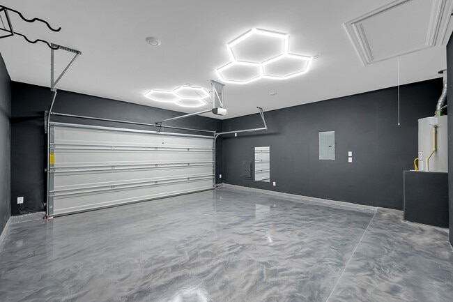 Building Photo - 19017 Sonora Chase Dr