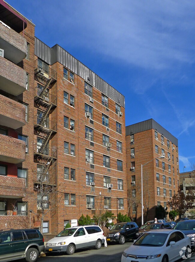 Building Photo - 14825 89th Ave