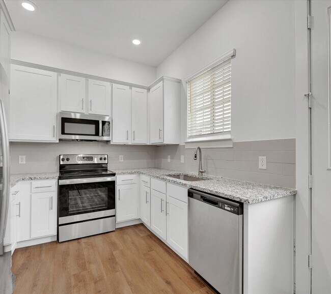 Foto del edificio - 2703 Rockhill Rd