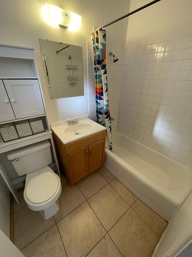 Foto del edificio - 4528-32 Bancroft St