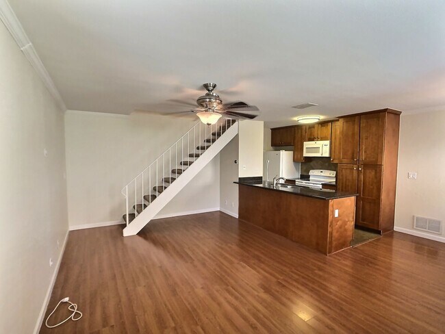 Building Photo - 2 Bedroom Unit in South San Jose Fourplex