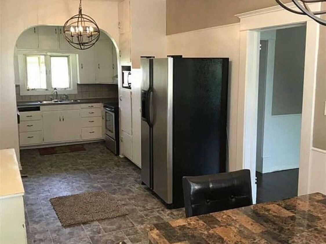 516 S MainRiver City