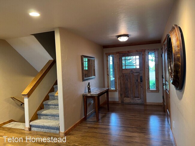 Building Photo - 4 br, 3.5 bath House - 66 Trouts Ranch Road