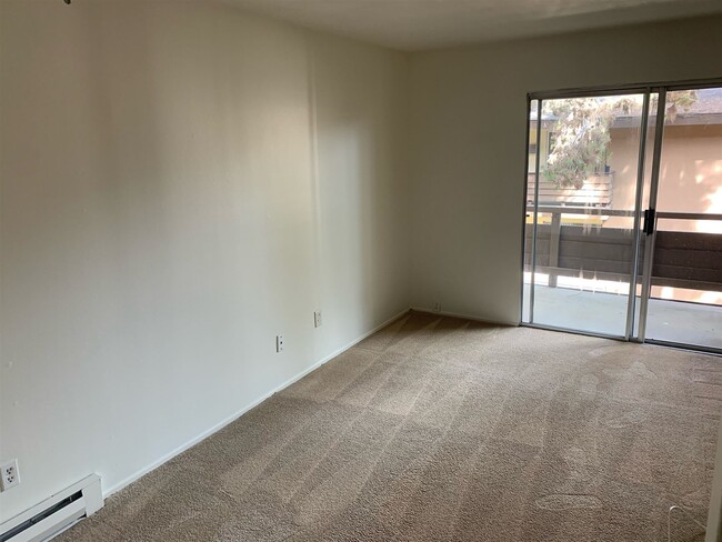 Building Photo - 1621 Hotel Cir S