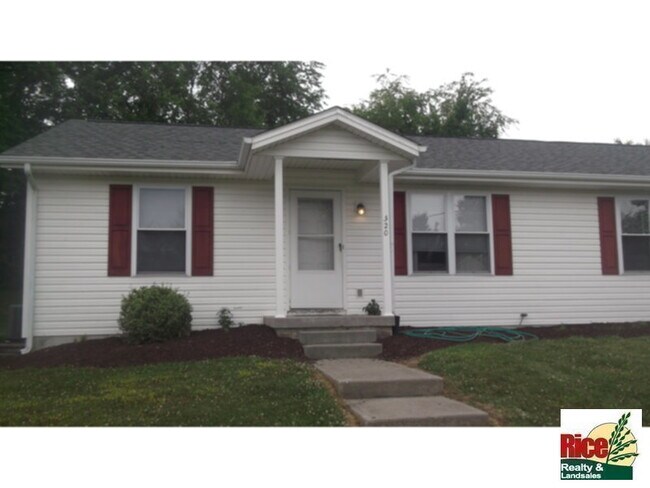 Building Photo - 330 Wakeman Ct. Duplex