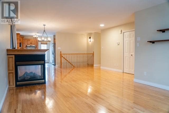 Building Photo - 18 Lancaster St