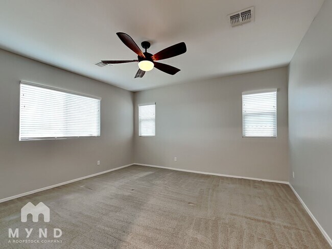 Building Photo - 17147 W Orchid Ln